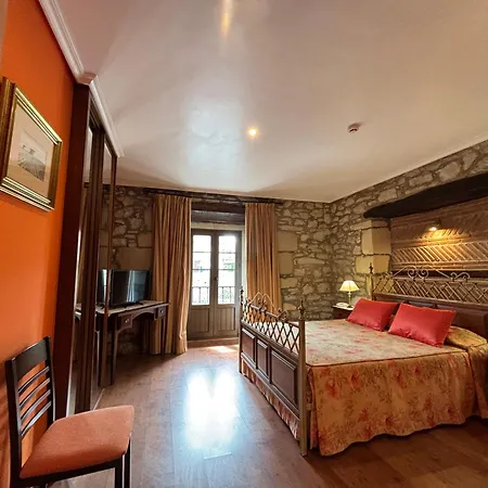 Hotel Casona Los Caballeros Santillana del Mar Exterior photo
