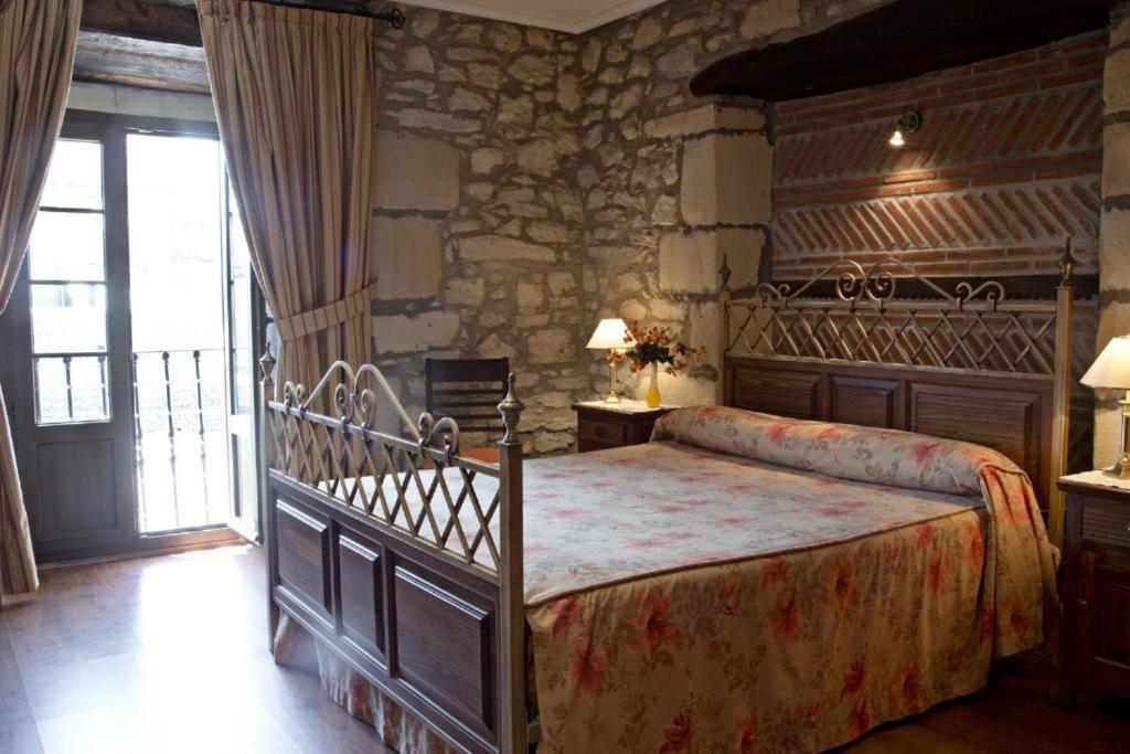 Hotel Casona Caballeros 4*