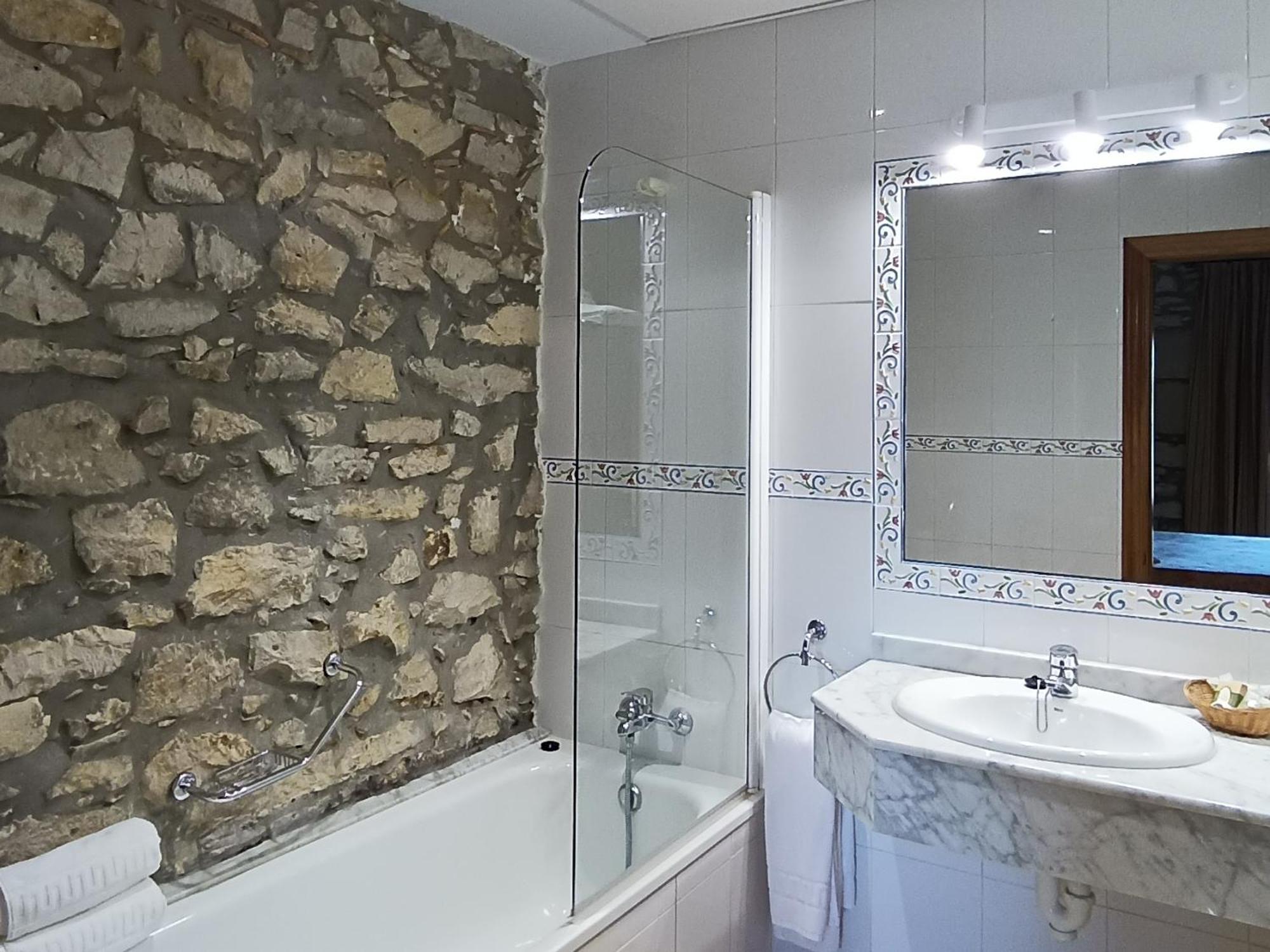 Casona Caballeros 4*